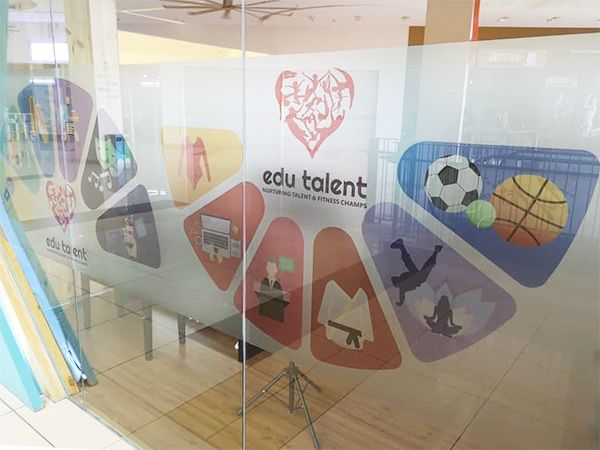 ปริ้นสติ๊กเกอร์ฝ้า