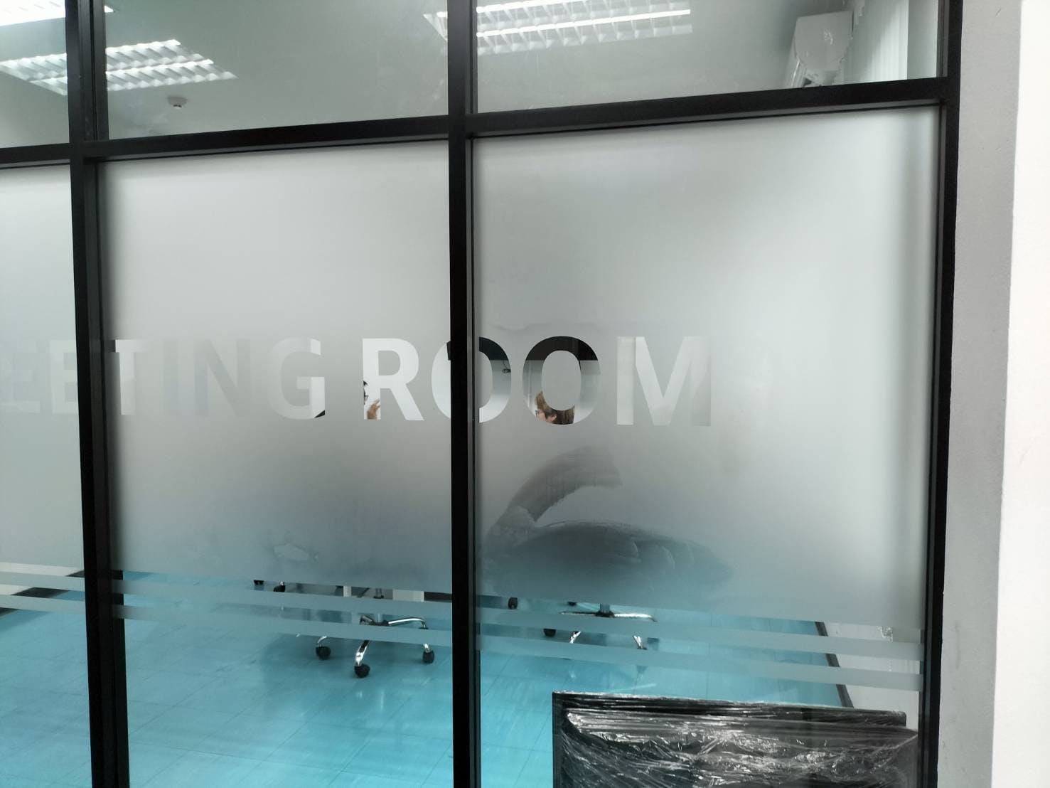 สติ๊กเกอร์ฝ้าติดกระจก